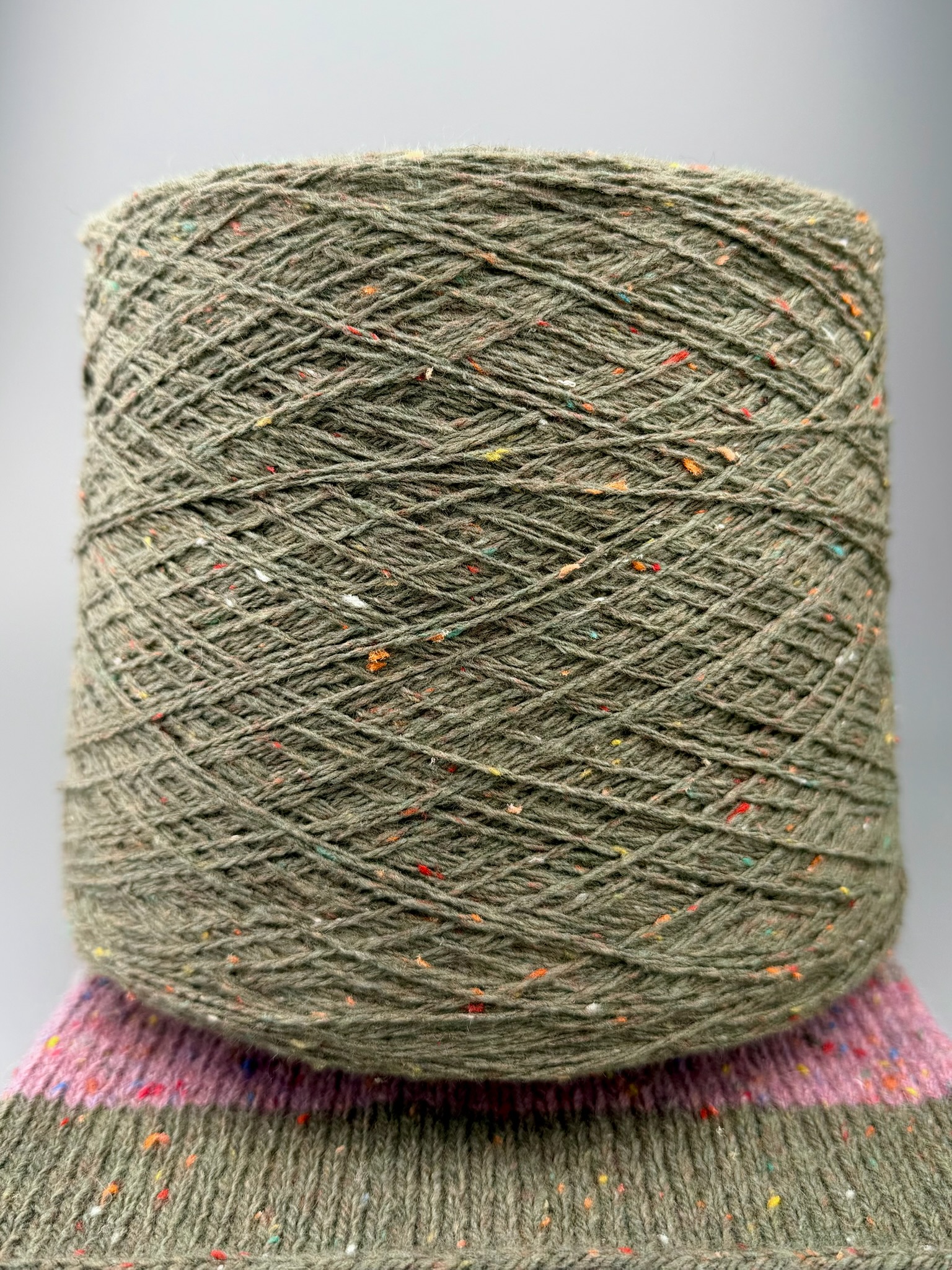 G&G Filati Tweedwool NM 3500 – Garn aus Merino & Seide Edler Oliv foto 2